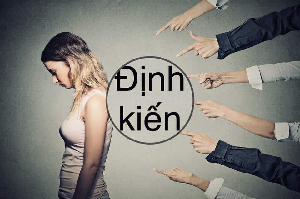 dinh-kien-xa-hoi-ve-me-don-than-phiduongxanh