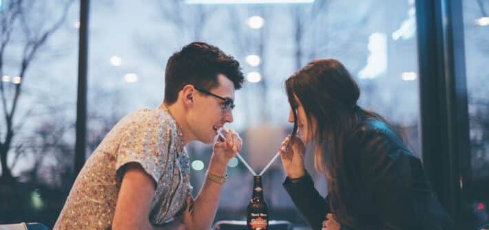 Quan điểm về tiền bạc trong tình yêu giữa nam và nữ.